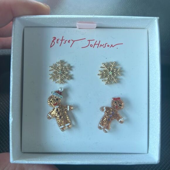 Betsey Johnson Gingerbread & Snowflake Earrings Set 2 Pairs Christmas Santa Hat - Picture 1 of 2